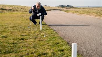 Hand_Marking_Ball